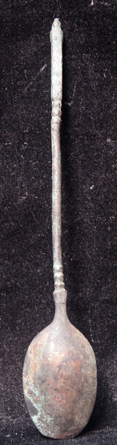 A bronze Roman spoon found in Domburg.