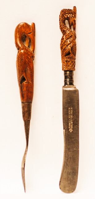 An early 19th C fork and knife from Zeeland with boxwood handles of a pelican.