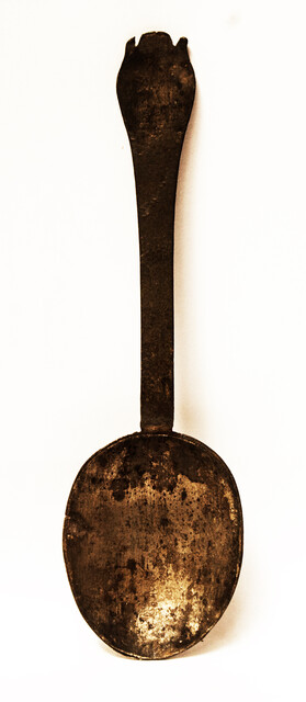 An early seventeenth century pewter spoon with hallmark.