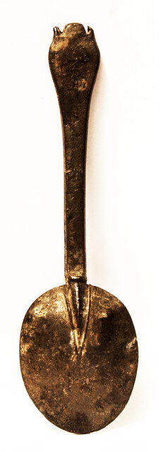 An early seventeenth century pewter spoon with hallmark.