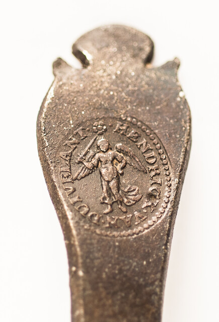 Three early seventeenth century Dutch pewter spoons, two with hallmarks.